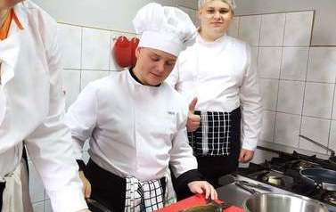Szkolenie dla uczni&oacute;w klasy II i III Technikum żywienia 4