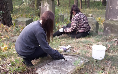 Wrześniowe porządki na cmentarzu żydowskim w Miejscu 20