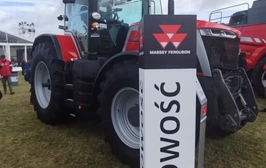 Wycieczka uczni&oacute;w klas Technik Agrobiznesu na Międzynarodową Wystawę Rolniczą Agro Show w Bednarach 4