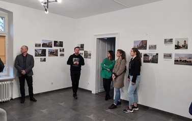 Historia i teraźniejszość zapisane na kliszy fotograficznej 5