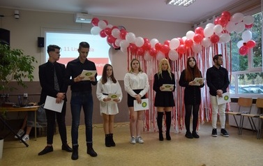 VIII Szkolny Konkurs o Niepodległej 9