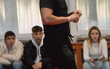 VI MIKOŁAJKOWY TURNIEJ WYCISKANIA SZTANGI LEZĄC 2022 18