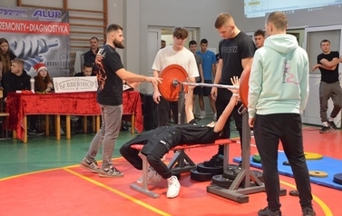 VI MIKOŁAJKOWY TURNIEJ WYCISKANIA SZTANGI LEZĄC 2022 23