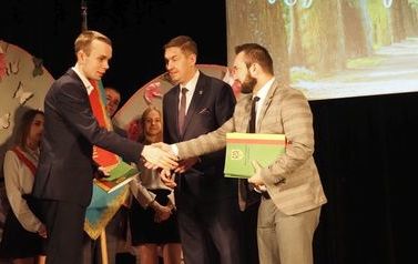 Pożegnanie maturzyst&oacute;w 2023 18