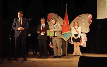 Pożegnanie maturzyst&oacute;w 2023 20