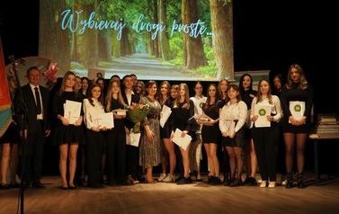 Pożegnanie maturzyst&oacute;w 2023 63
