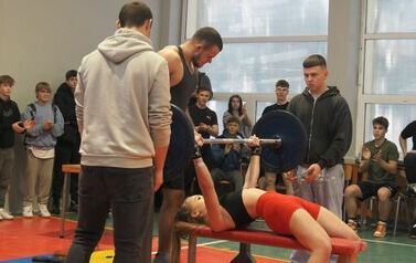 VII MIKOŁAJKOWY TURNIEJ WYCISKANIA SZTANGI LEZĄC 22