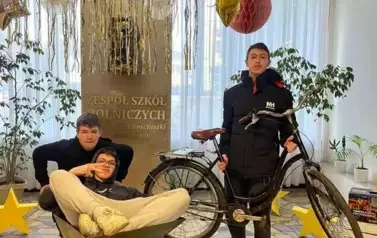 Karnawałowe szalone fryzury 10