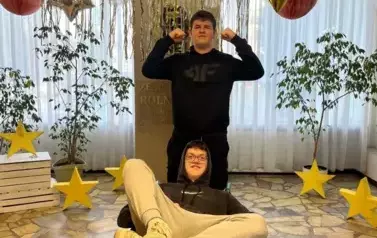 Karnawałowe szalone fryzury 12