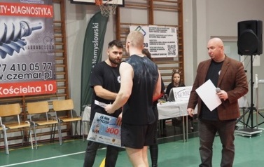 IX MIKOŁAJKOWY TURNIEJ WYCISKANIA SZTANGI LEŻĄC 24