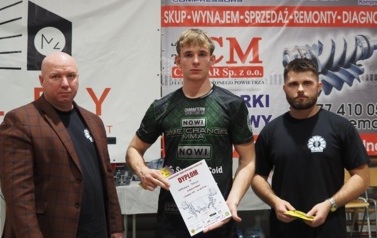 IX MIKOŁAJKOWY TURNIEJ WYCISKANIA SZTANGI LEŻĄC 30