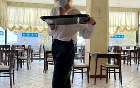 Nauka praktyczna technik&oacute;w hotelarstwa w Rimini 2022 9