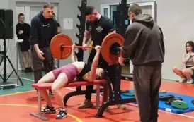 VIII MIKOŁAJKOWY TURNIEJ WYCISKANIA SZTANGI LEZĄC 12