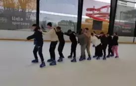 Wycieczka na lodowisko w Oleśnicy 3