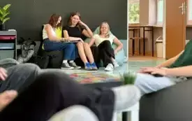 Wakacyjne staże zawodowe naszych uczni&oacute;w 8