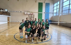 Sukces siatkarek z Rolnika 8